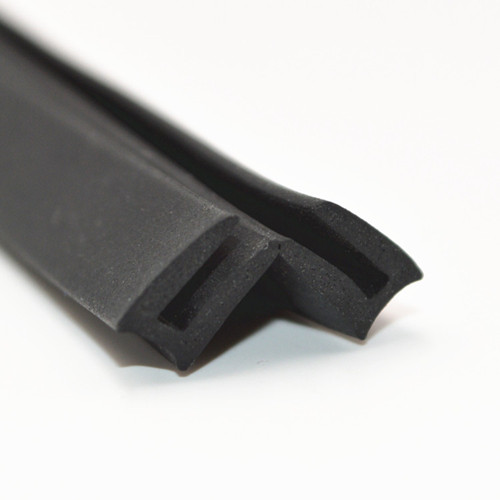 Extruded EPDM rubber seals for windows and doors of coach.jpg